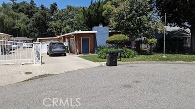 Building Photo - 509 S Astell Ave