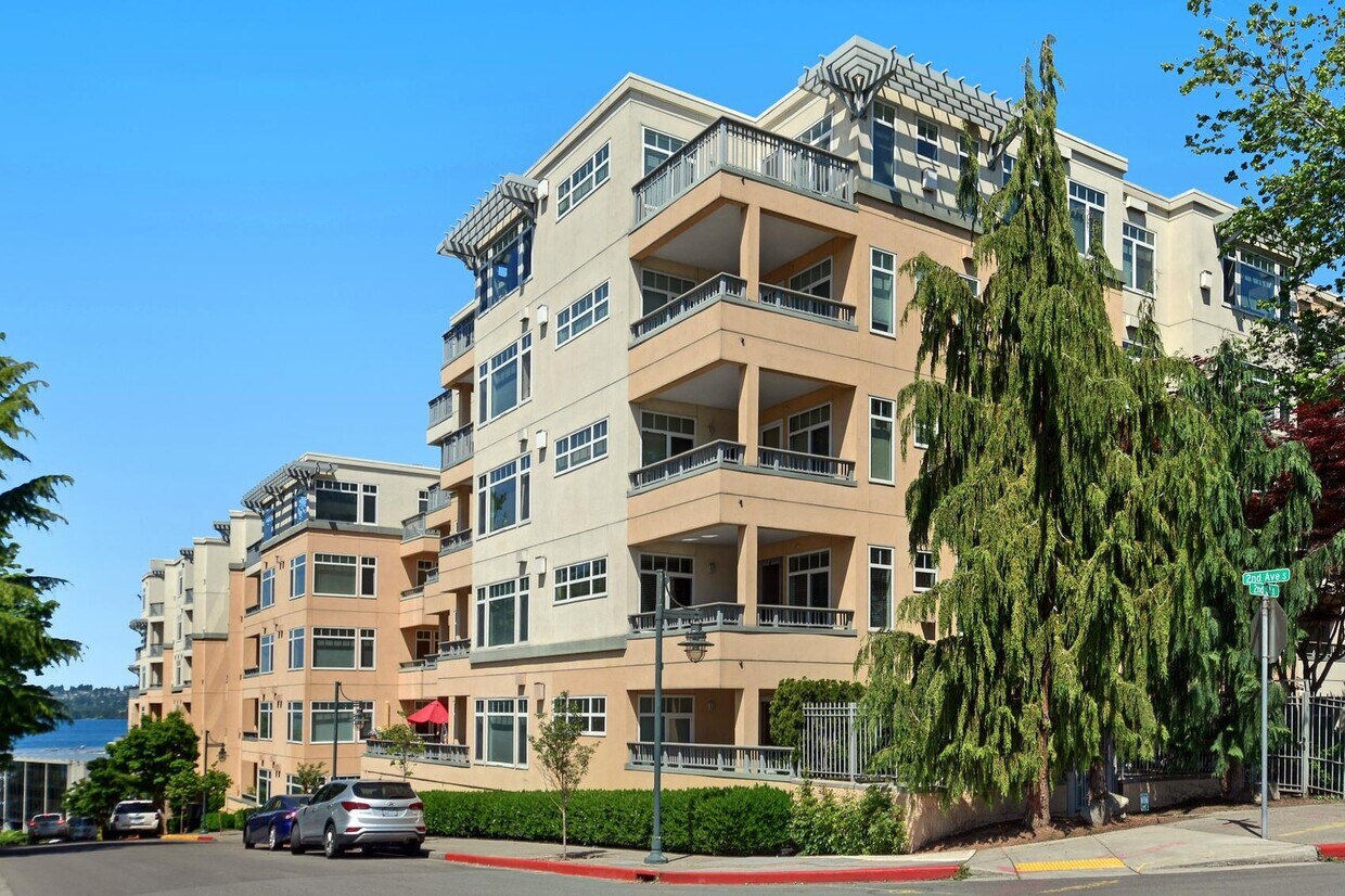 Foto principal - 109 2nd St S