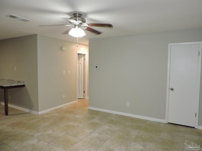 Building Photo - 5094 Yacht Harbor Cir