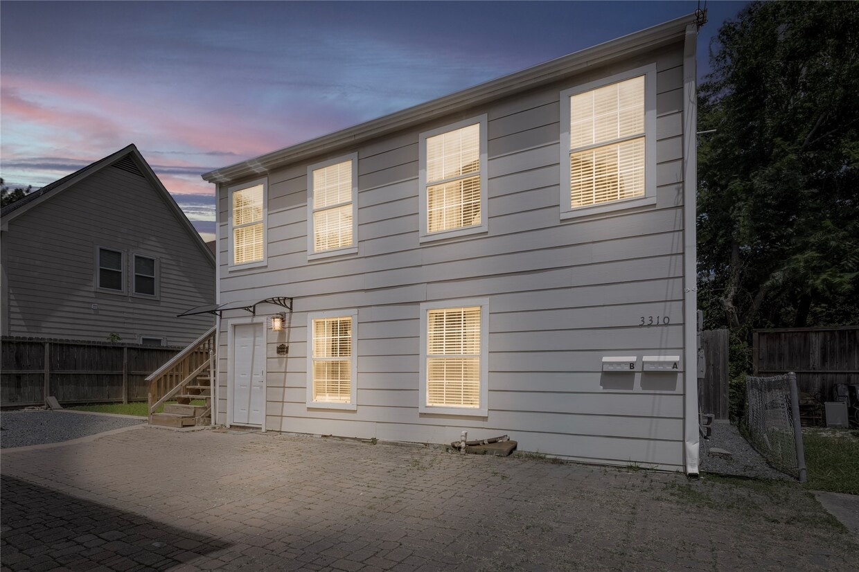 Building Photo - 3310 Crawford St