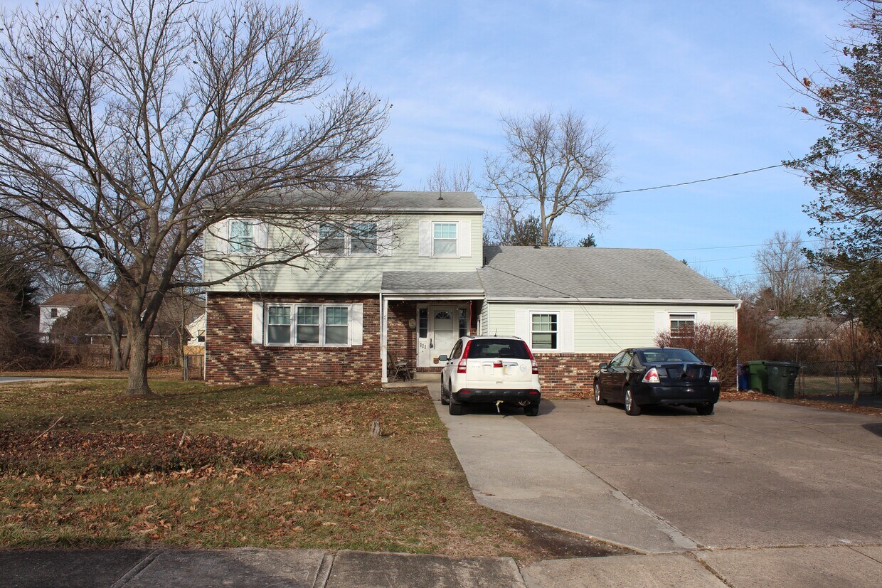 Primary Photo - 111 Franklin Rd