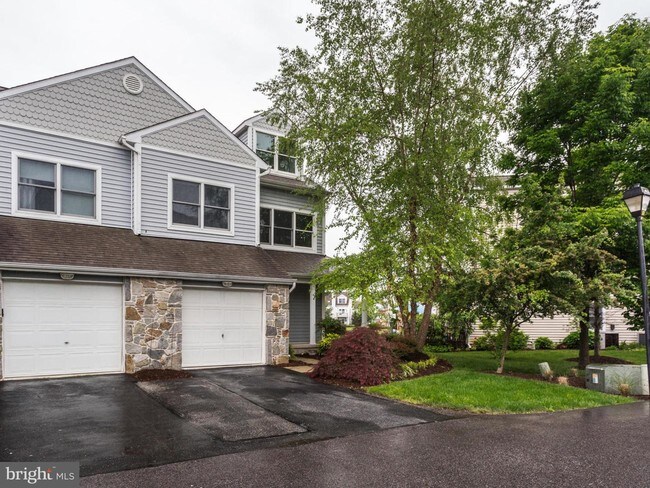 Building Photo - 202 Widgeon Way