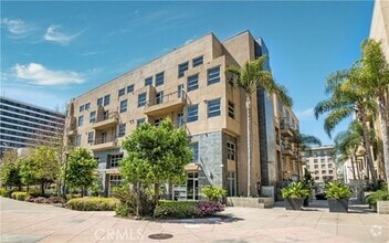 Building Photo - 133 The Promenade N