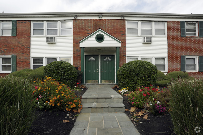 Building Photo - Bucks Meadow Apartments