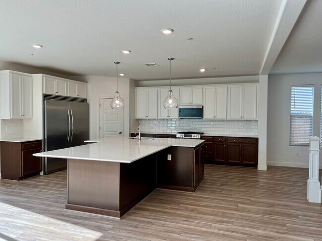 Foto del edificio - Wonderful 4 bed / 3 bath Home with Next Ge...