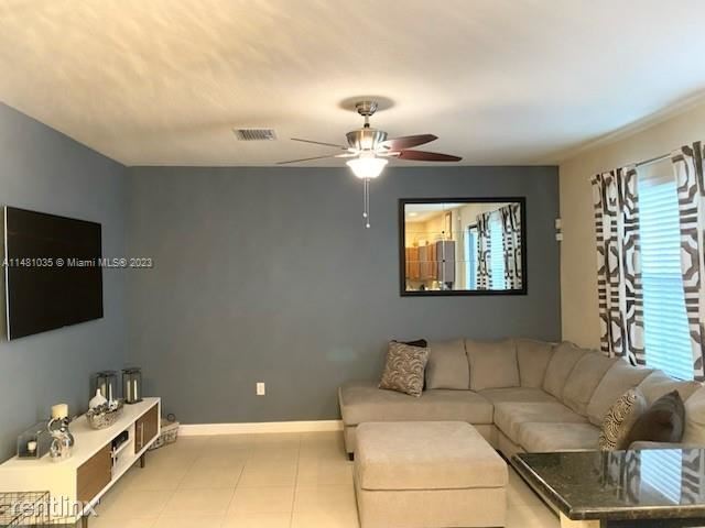 Foto del edificio - 3 br, 2.5 bath House - 11753 SW 238th St