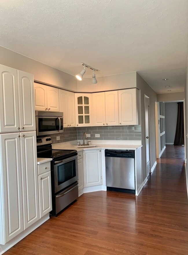 Building Photo - 9818 Bianco Terrace