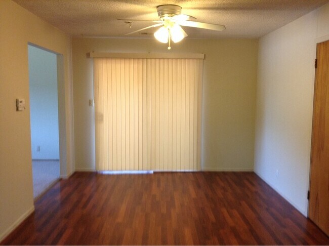 Building Photo - 5410 Mona Way