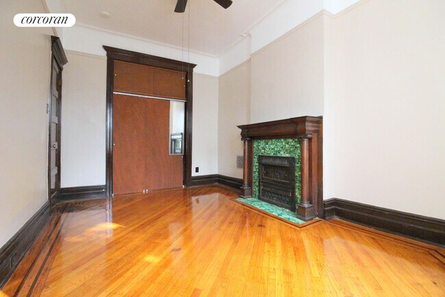 Foto del edificio - 112 Linden Blvd