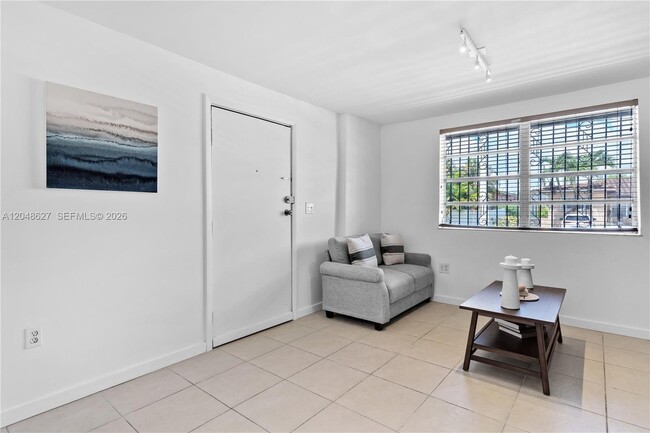 Foto del edificio - 1841 SW 29th Ave