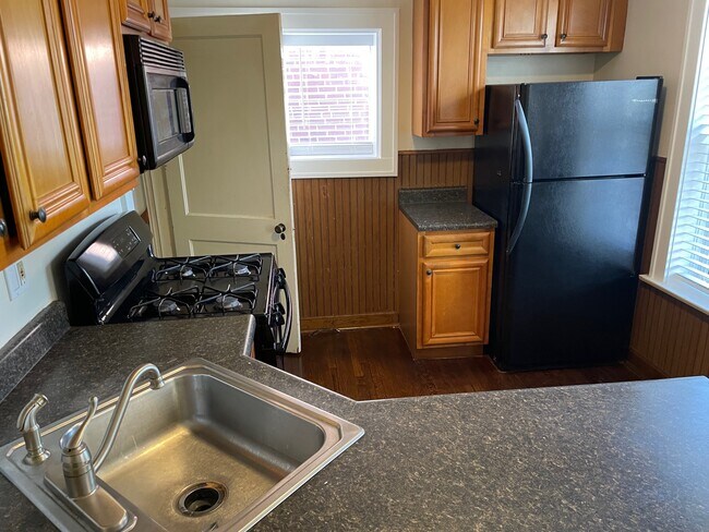 Foto del edificio - 3640 Keokuk St