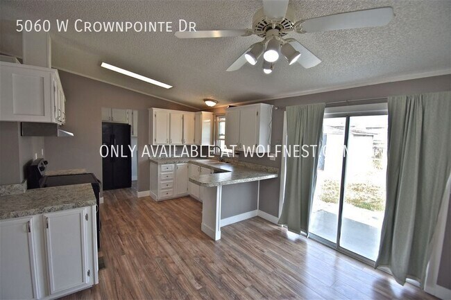 Building Photo - Newly Updated 3 Bed West Valley Home! No D...