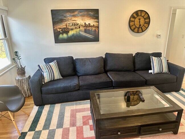 Foto del edificio - 5437 Wiseburn St