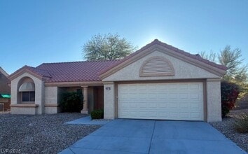 Building Photo - 3016 Cavalcade St