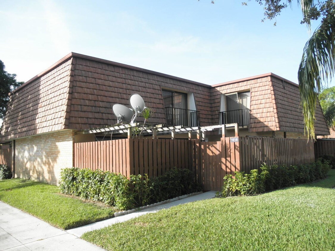 1618 16th Lane Greenacres Fl 33463 - 1618  16th Lane  Greenacres Fl 33463