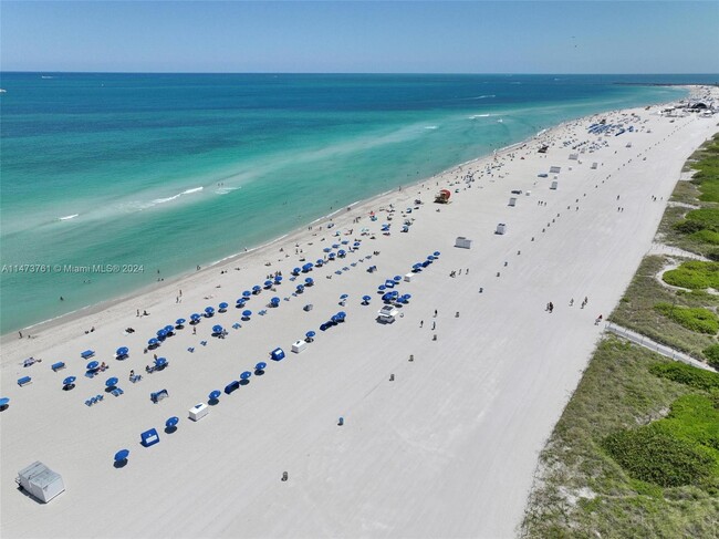 Foto del edificio - 1357 Collins Ave