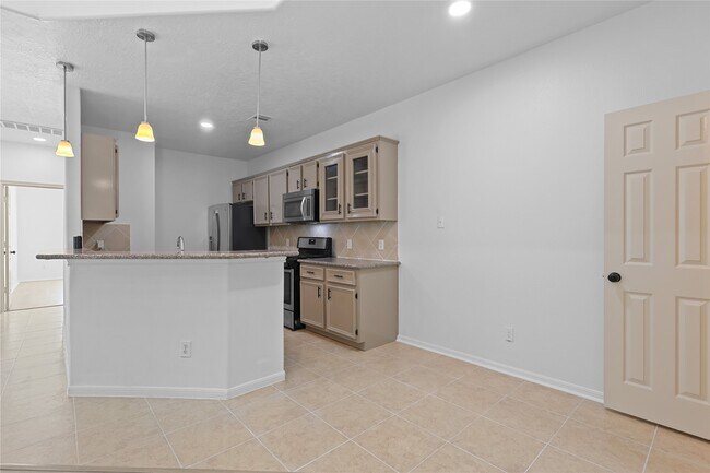 Building Photo - 10302 Buffum St
