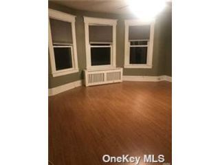 Building Photo - 93 Bellerose Ave
