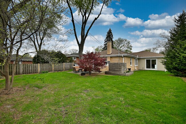 Foto del edificio - 2307 Edna Ave