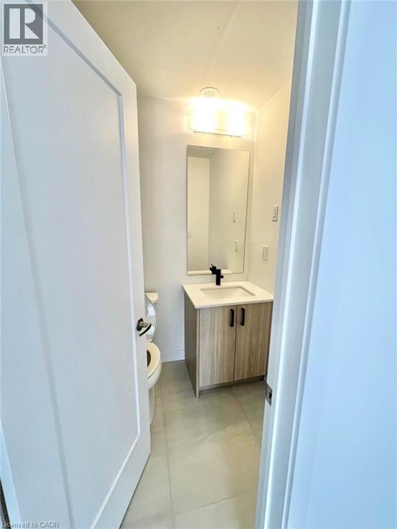 Building Photo - 25 Palace St