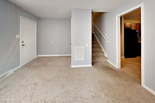 Building Photo - 6800 Barcliff Dr