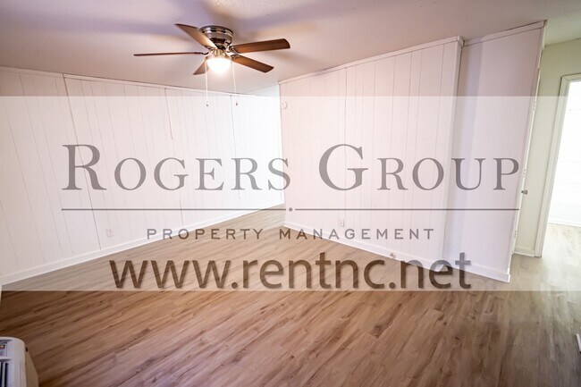 Foto del edificio - #450 - 416-418 Ridley St Duplex