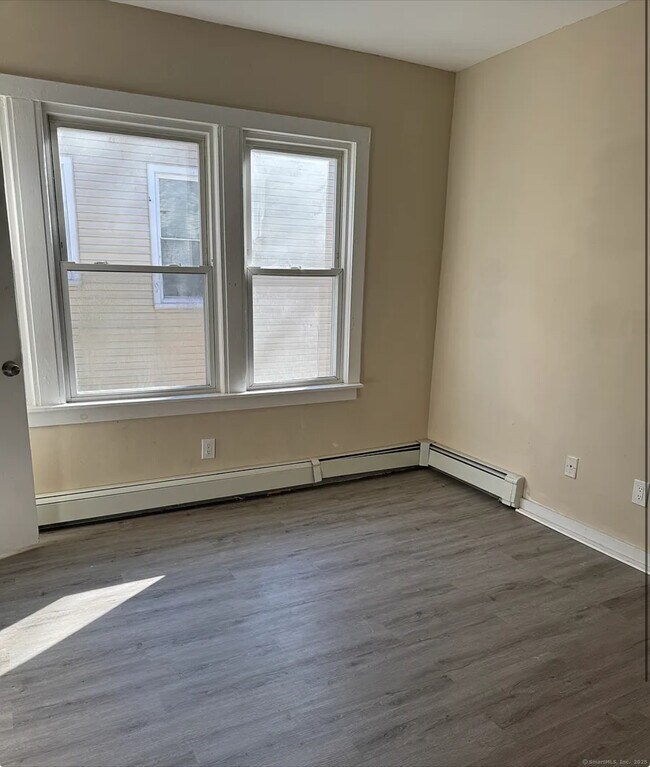 Foto del edificio - 440 Dixwell Ave