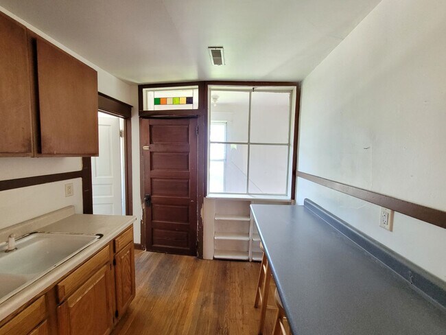 Building Photo - pp1412