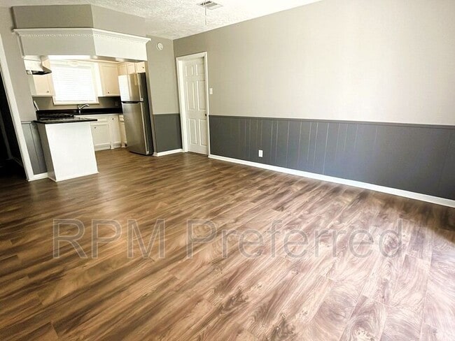 Building Photo - 10506 Rockaway Dr
