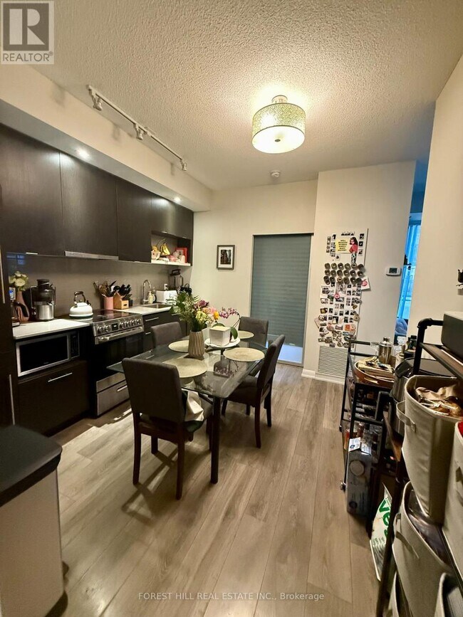 Photo du bâtiment - 435 Richmond St W