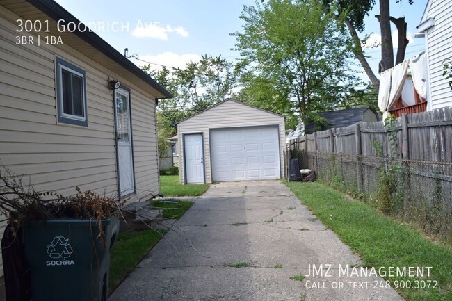 Building Photo - Beautiful updated 3 bedroom for rent in Fe...