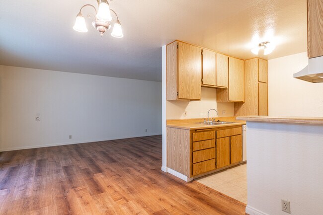 Foto del edificio - 6645 Coldwater Canyon Ave