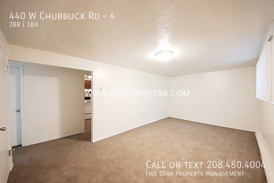 Primary Photo - $100 Gift Card! Charming Apartment in Chub...