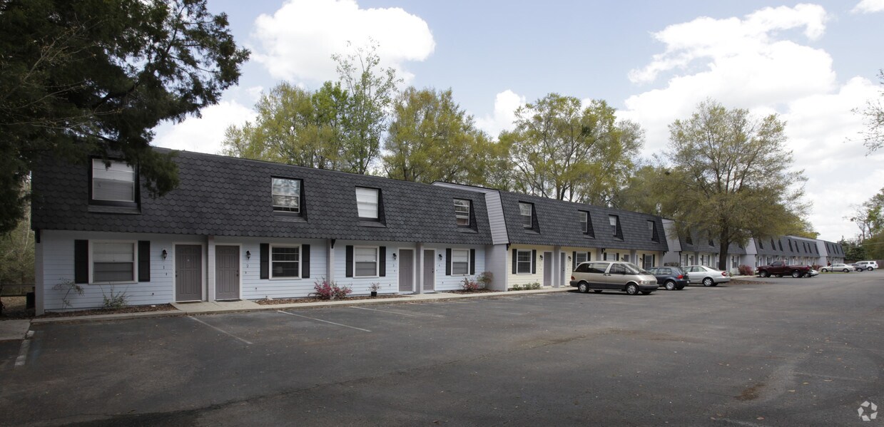 Foto principal - Pinnacle Point Apartments
