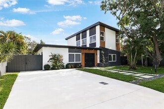 Building Photo - 3056 NE 14th Ave
