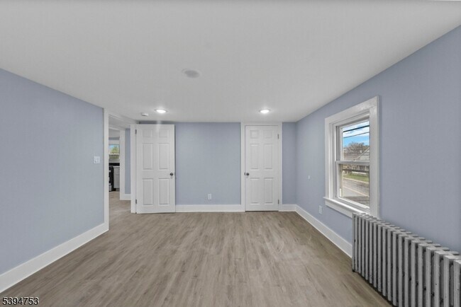 Foto del edificio - 6 1st Ave