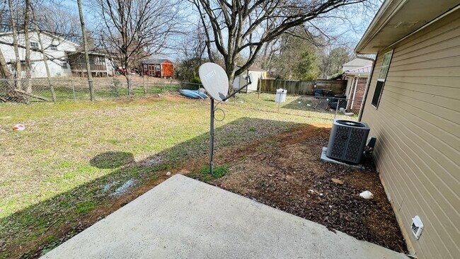 Patio - 710 Village Green Dr NW