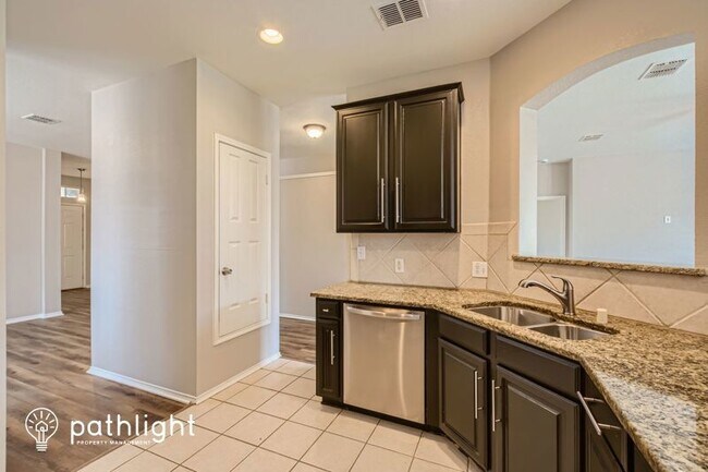 Foto del edificio - 10613 Lansdowne Ln