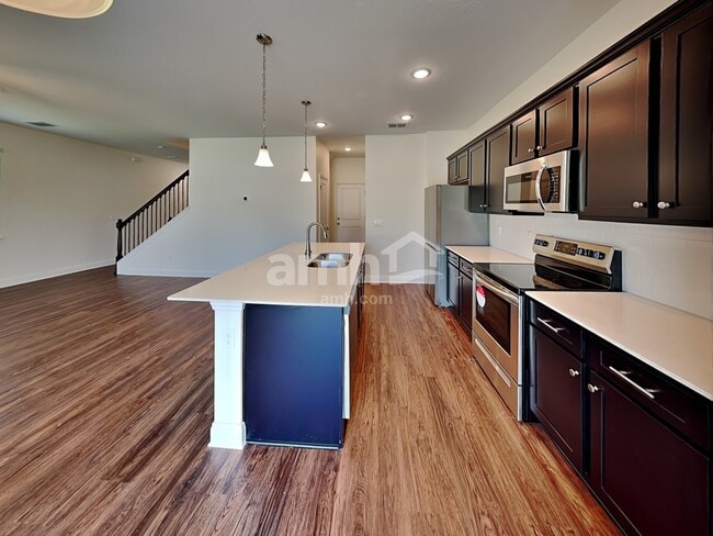 Building Photo - 6078 Little Blf Cir
