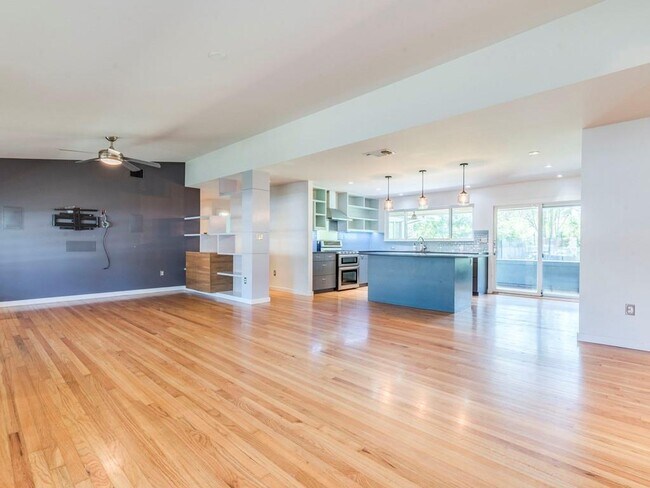 Foto del edificio - 6602 Daugherty St