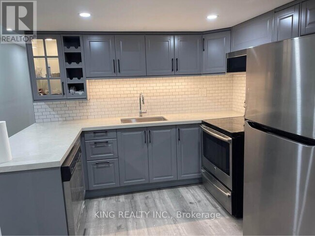 Photo du bâtiment - 728 Down Crescent