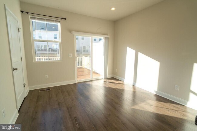 Building Photo - 5026 Judicial Wy