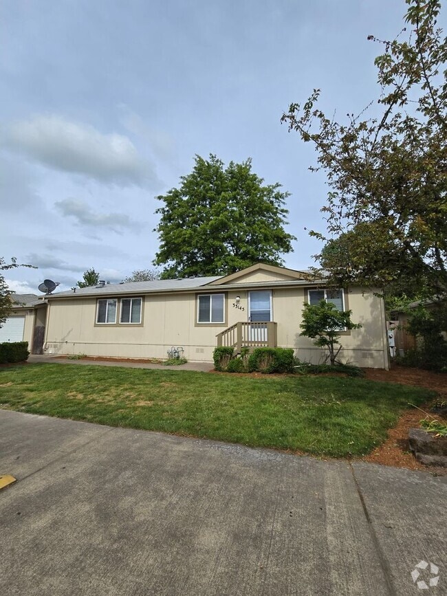 Building Photo - 33145 Geranium Ln