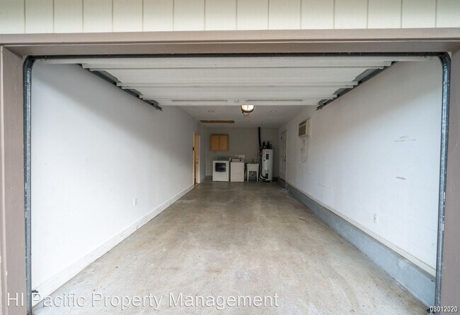 Building Photo - 3 br, 1.5 bath House - 910 Neal Ave.