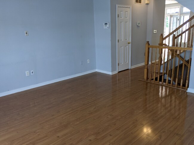 Foto del edificio - 307 Timberbrook Ct