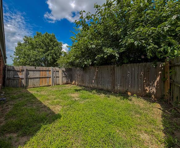 Building Photo - 305 Casie Ct