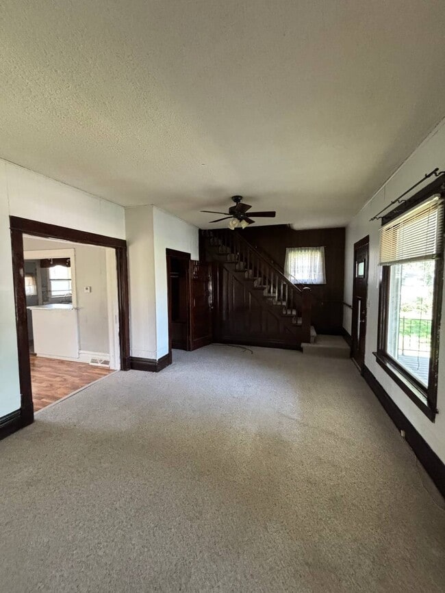 Foto del edificio - 714 2nd Ave NW