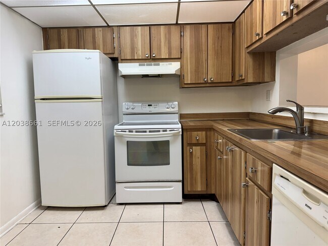 Building Photo - 10875 SW 112th St