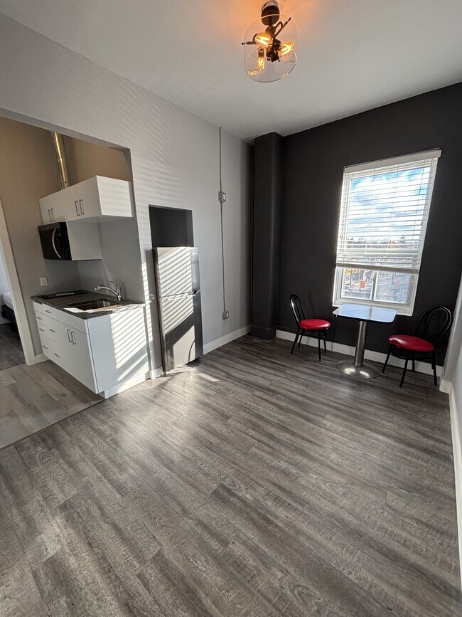 Photo du bâtiment - 117 Christina St N