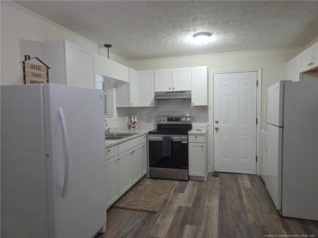 Building Photo - 1125 Oakwood St